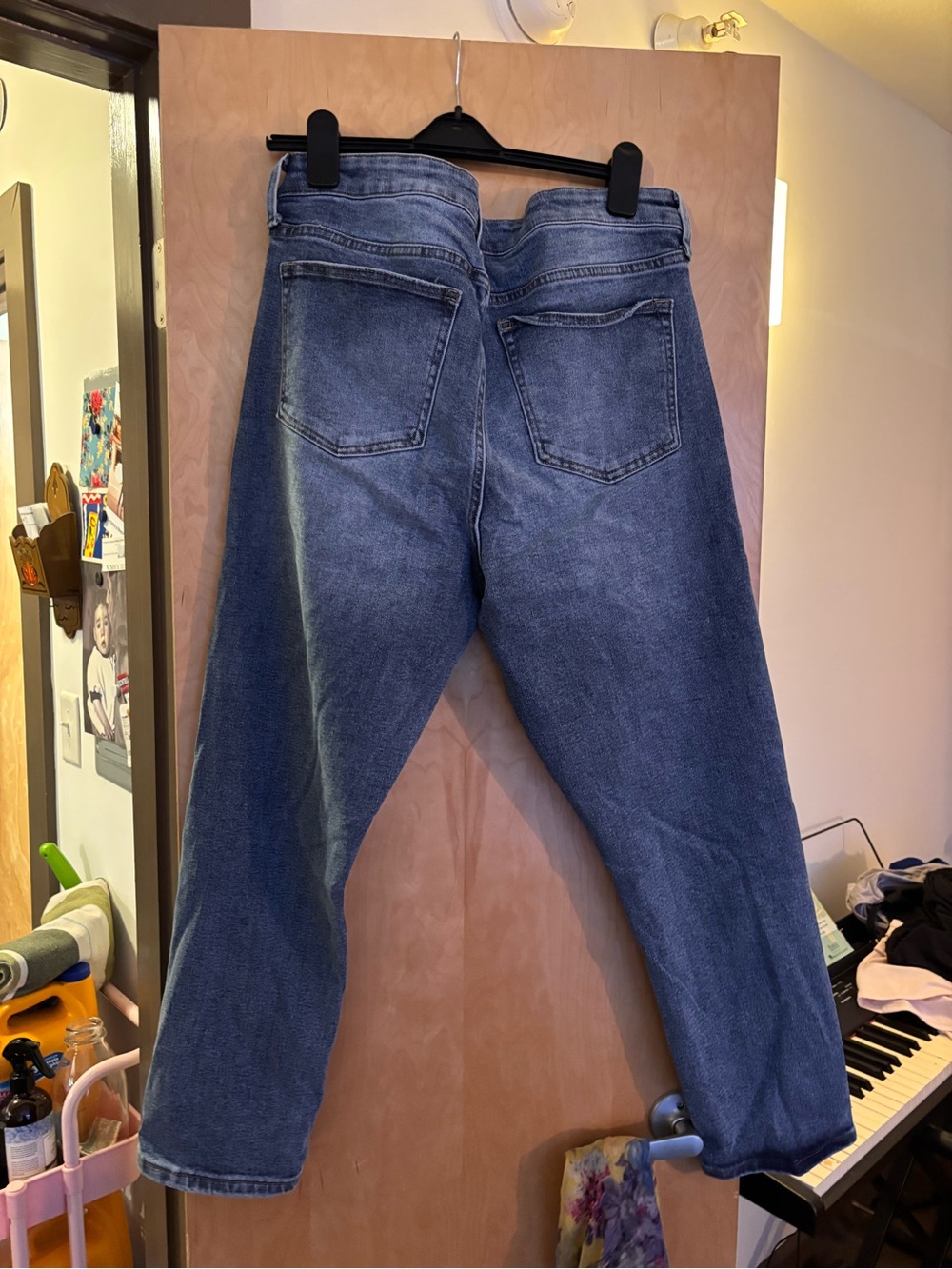 Relaxed Boyfriend Jeans in Medium Blue Wash